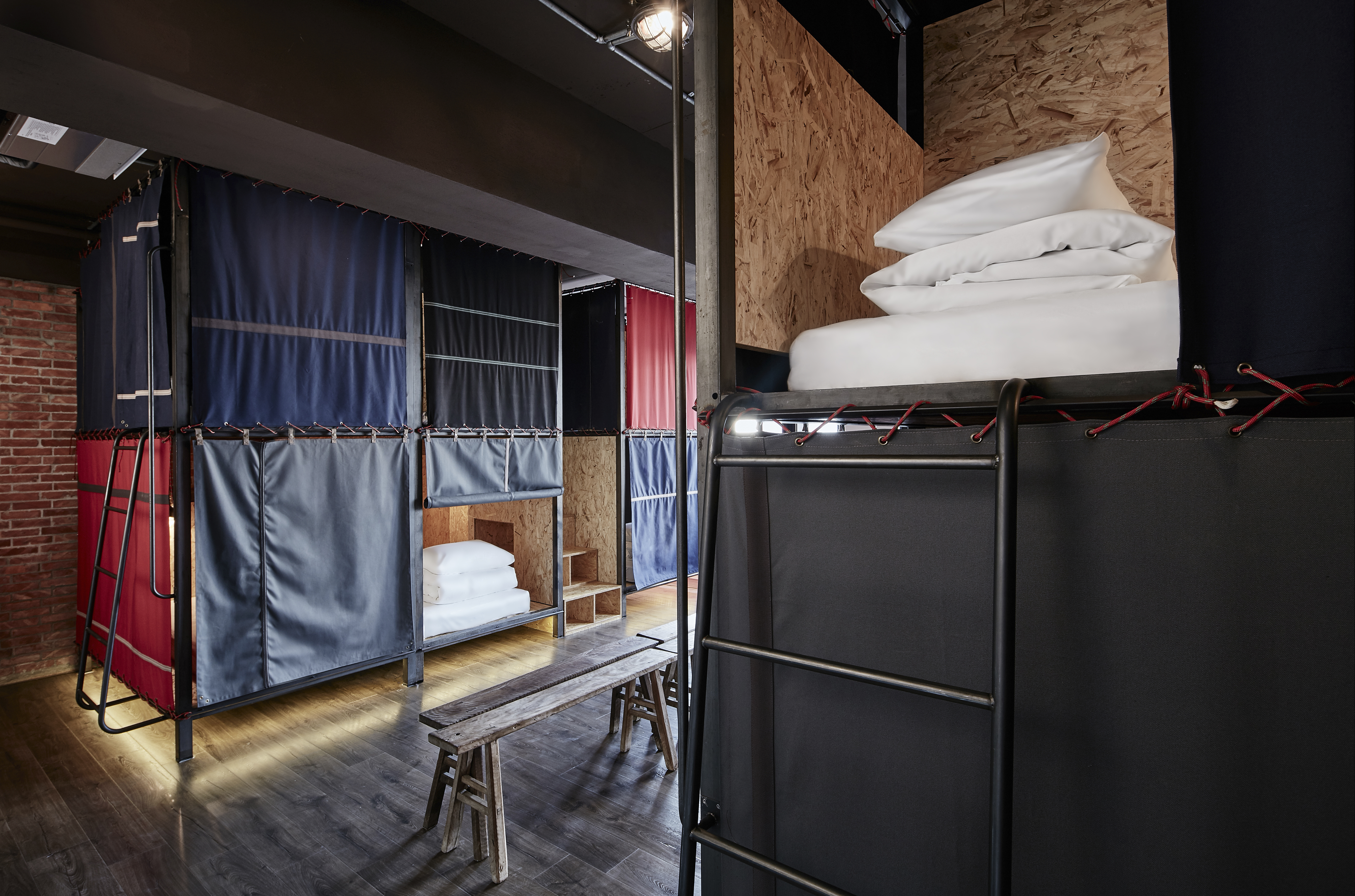 U.I.J HOTEL & HOSTEL友愛街旅館(臺南市旅館316號)