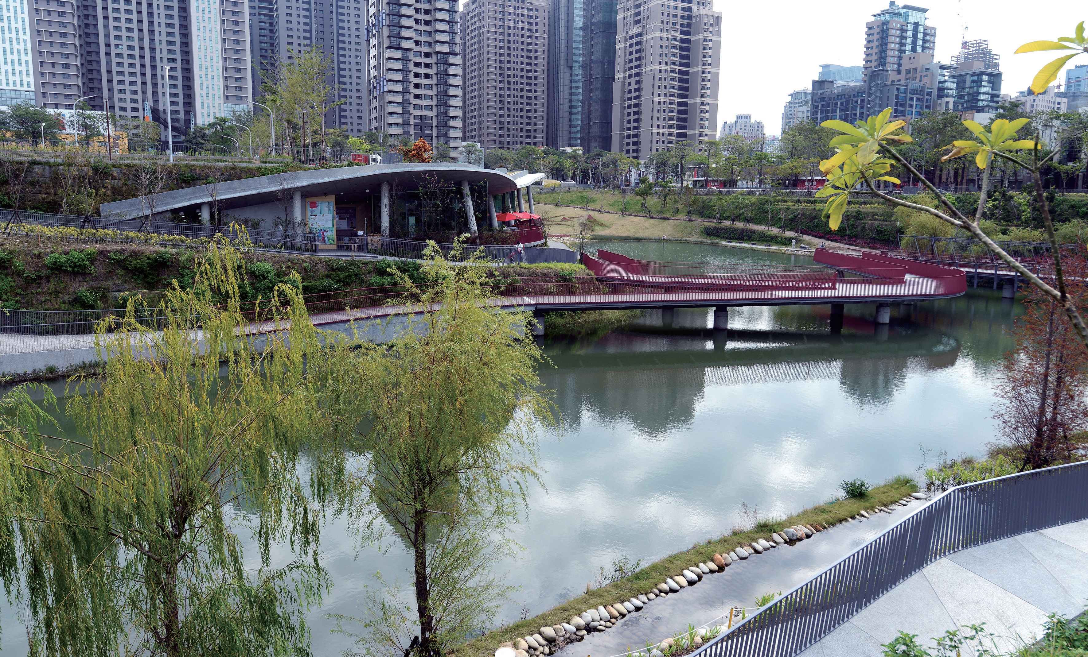 秋紅谷生態廣場 秋紅谷生態廣場