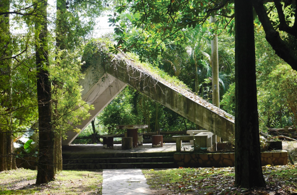 下坪熱帶植物園
