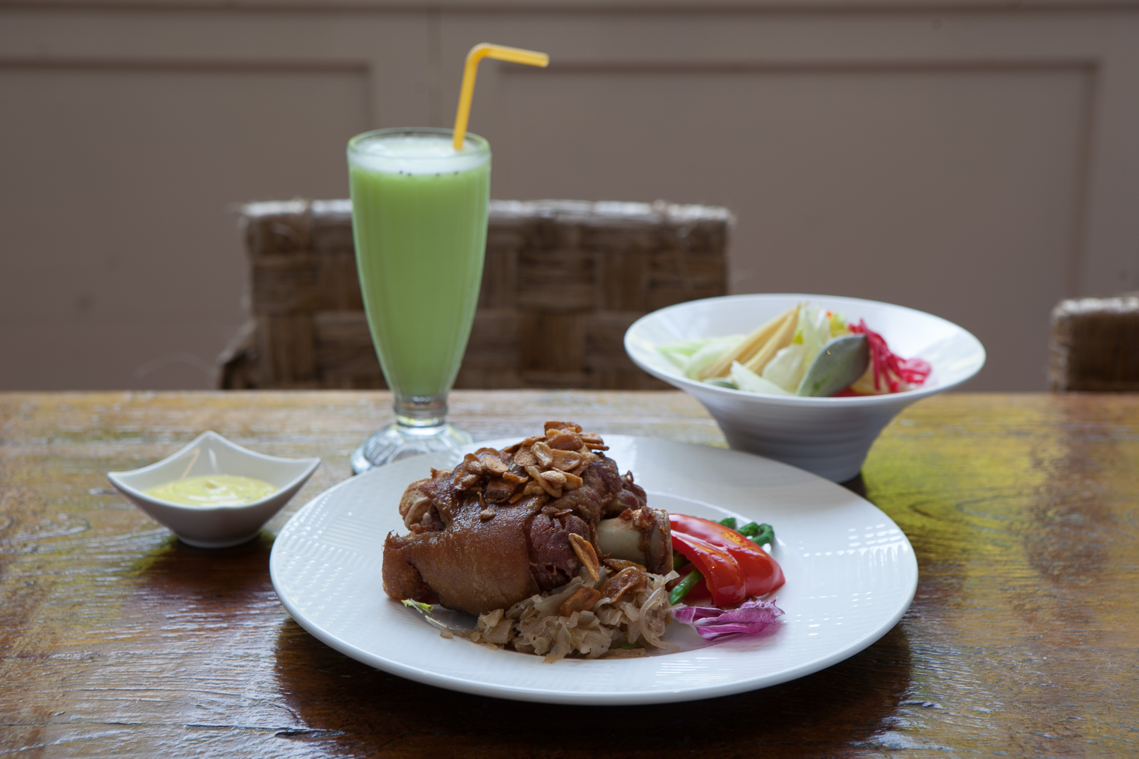 漫步雲端森林廚房