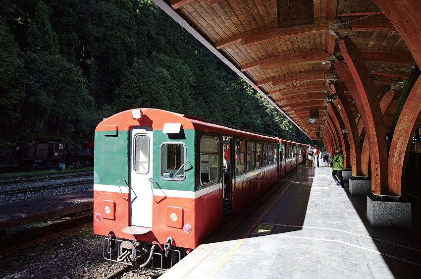 阿里山車站