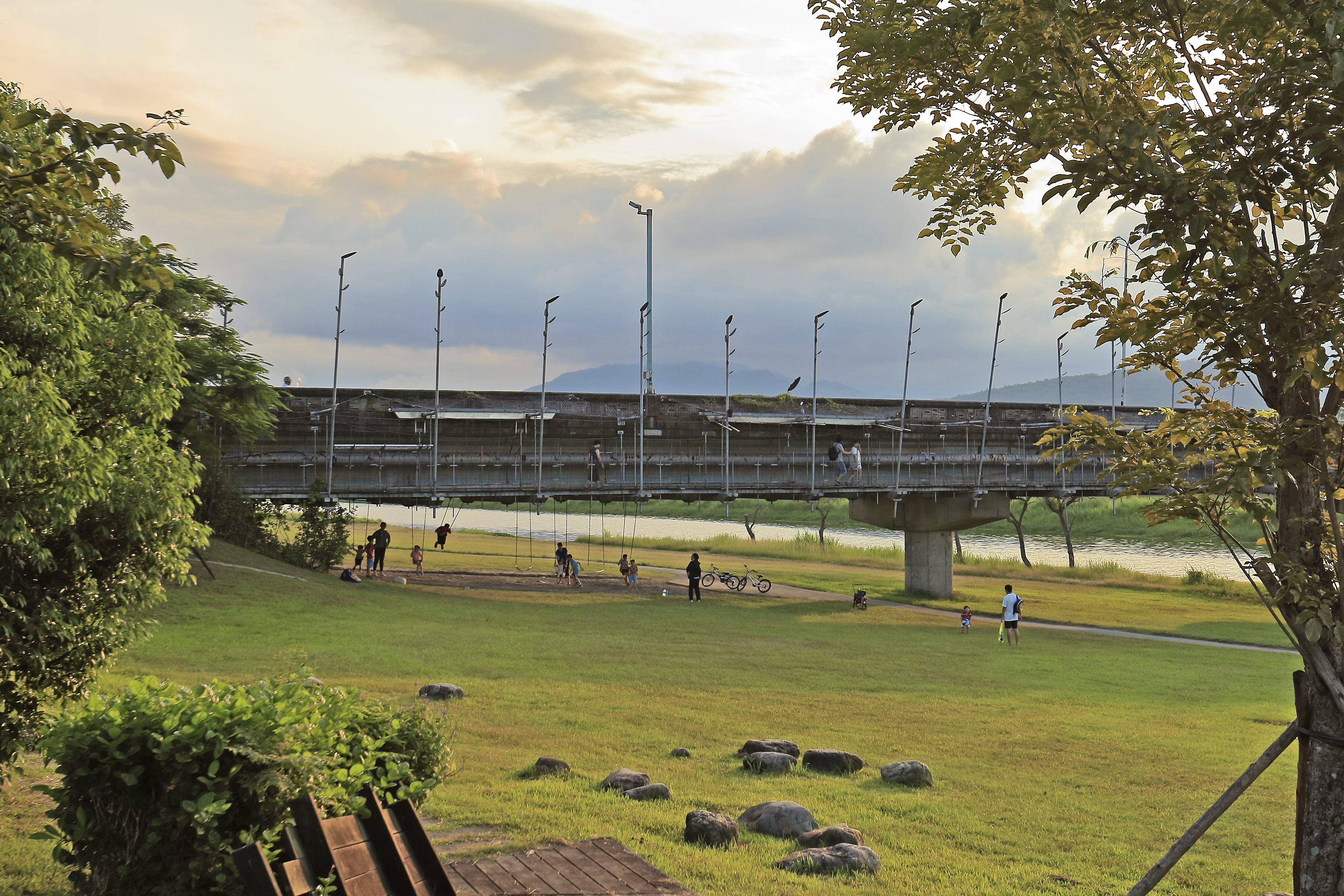 慶和橋津梅棧道