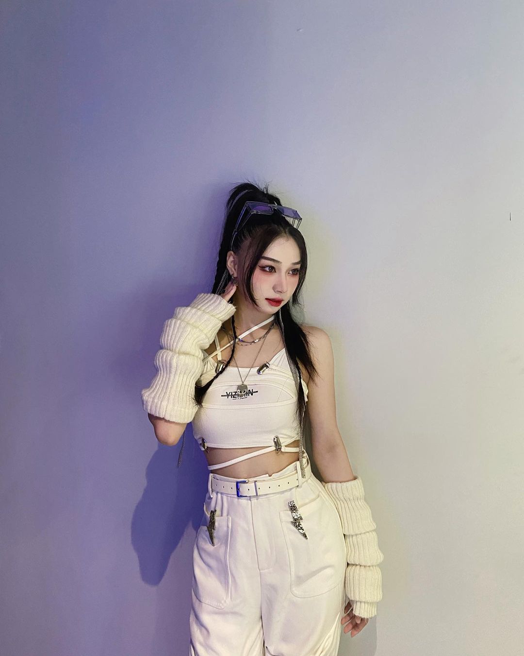 2023早秋穿搭就這樣配！「老錢風」等3種不同復古時尚LOOK讓《未來少女》人氣成員穿給你看