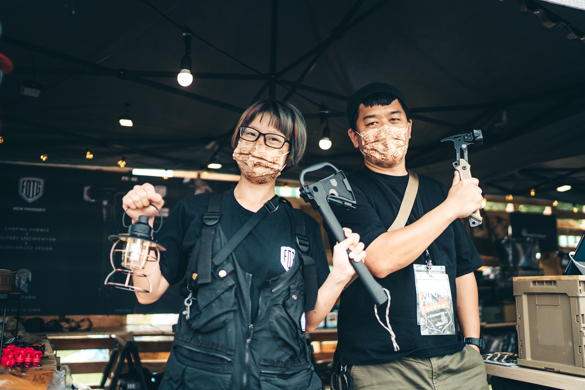 又見OUTDOOR市集！《我出去一下》露營市集3大亮點必看：啤酒瑜珈、露營風格交流，連「新村站著吃烤肉」也來了