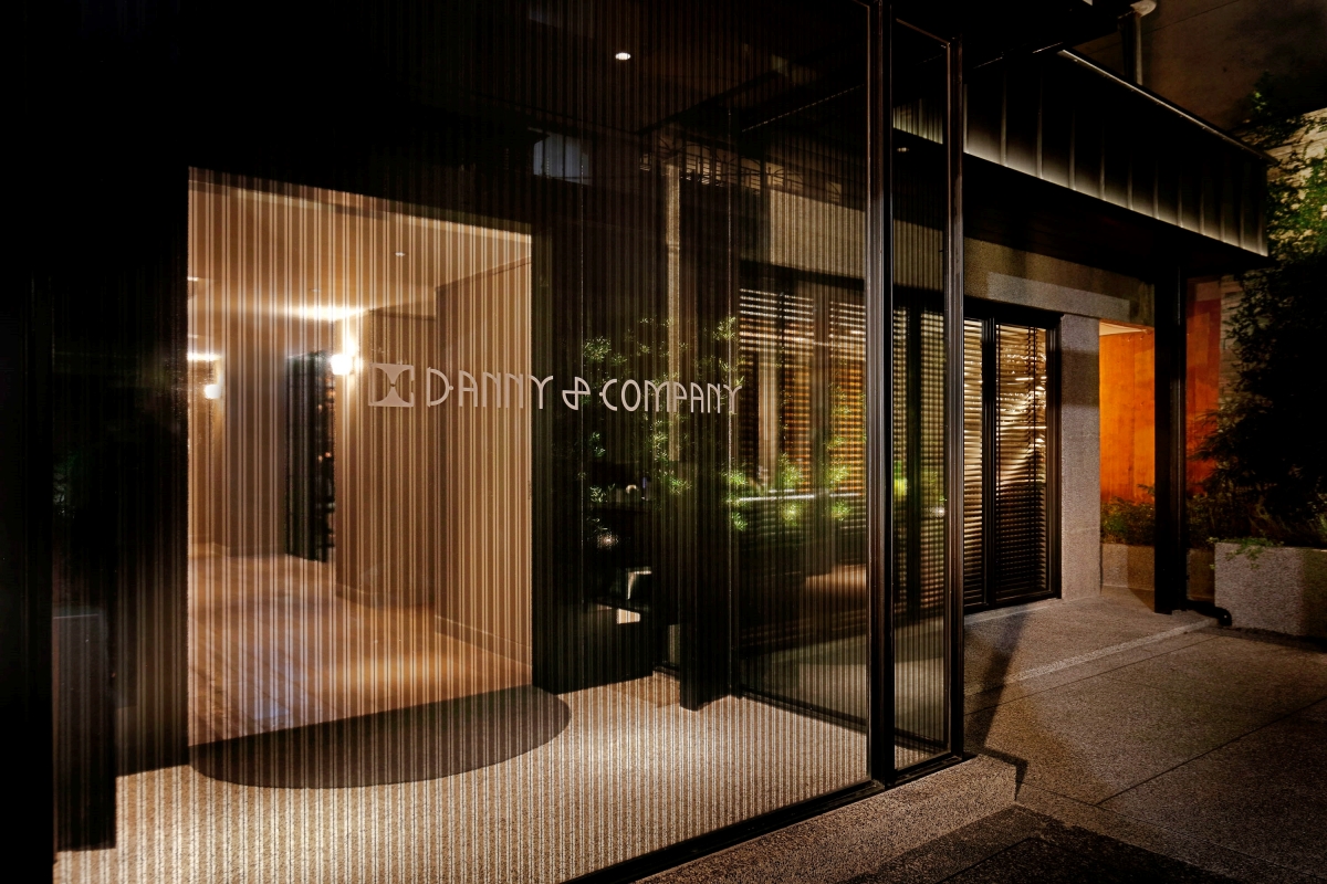 台北約會、求婚來這就對了！教父牛排全新私宅餐廳D&C Residence全24席，用A5和牛打造大安區最隱密的私廚料理
