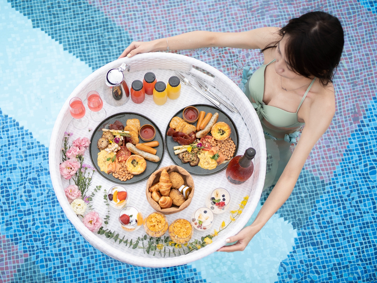 2023夏季飯店特色活動整理！太魯閣晶英推超夢幻「彩虹調酒」、阿里山英迪格「漂浮早餐盤」網美必拍