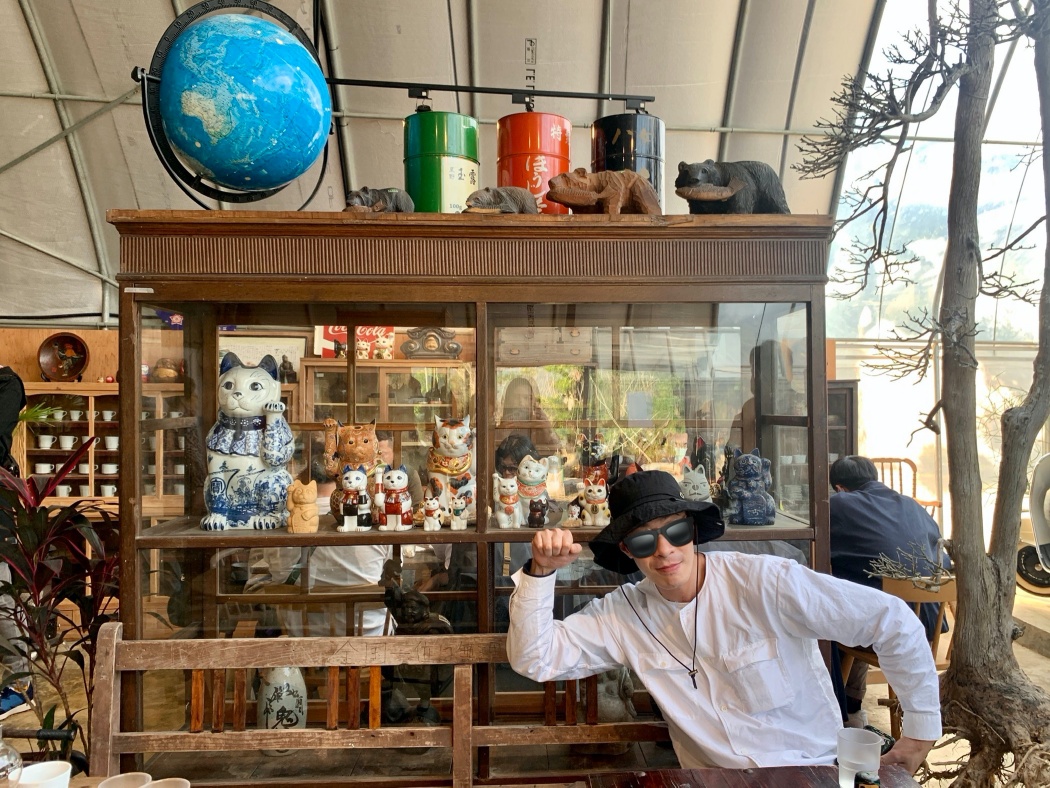 陽明山絕美秘境溫室咖啡廳「Merci裏山」，細節滿滿、古物、植栽看到飽，簡直一秒到日本！