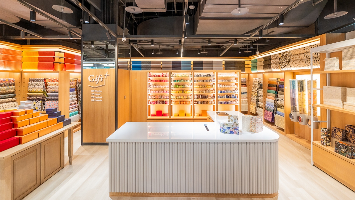 誠品24小時書店回來了！座落台北松菸，6大特色從咖啡廳、書區、黑膠唱片到文具一次到位