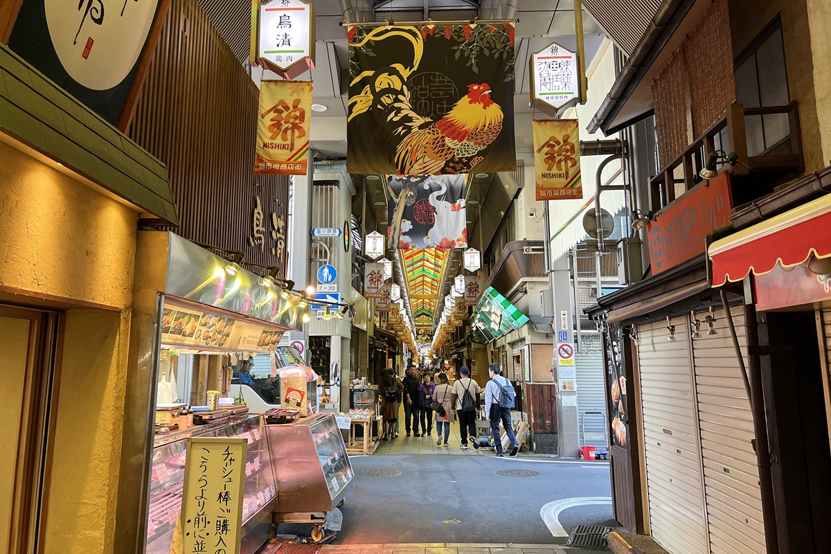 日本京都錦市場的另一種早餐選擇！到「京風惣菜朝食御膳」一嚐京都人記憶中的家常菜