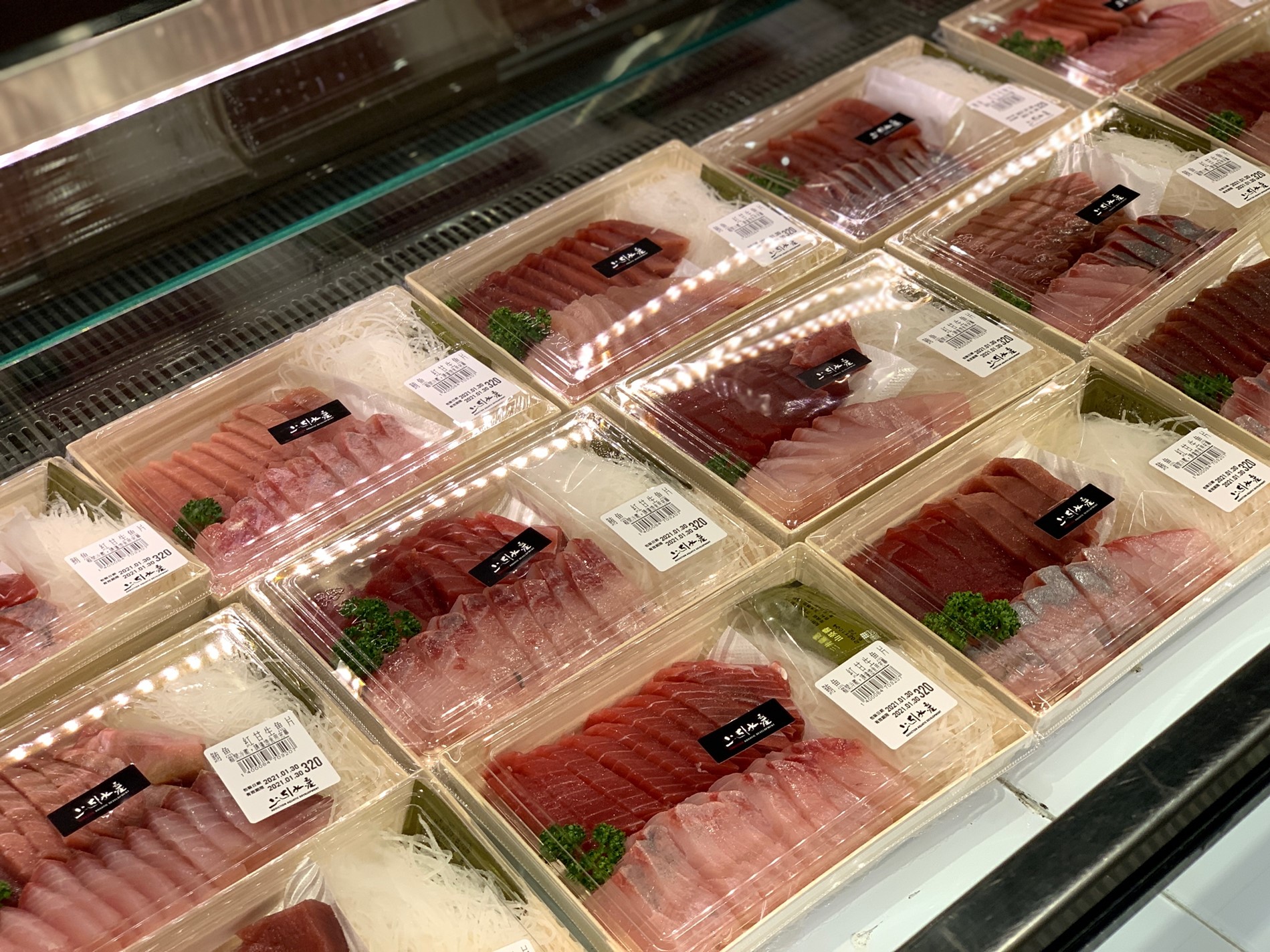 站著吃別有一番風味？台北5間立食餐廳，韓式、日式、小酌通通有！