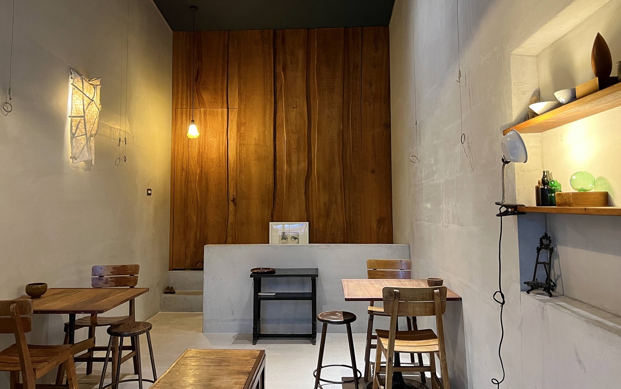 大隱隱於市！走進高雄前金二街巷弄內老屋茶室「乙木」，原來大港日常也能隨性浪漫