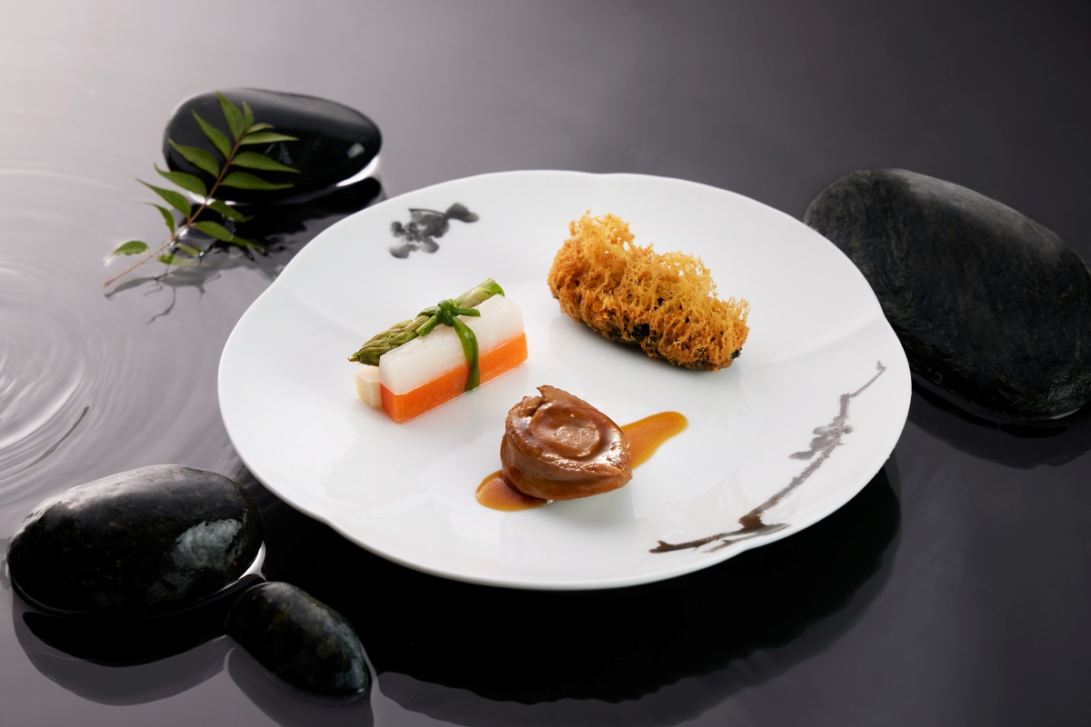 澳門米其林三星「8餐廳」前主廚快閃台北！聯手寒舍食譜推頂級粵菜晚宴，10道功夫菜亮點、特色一次看