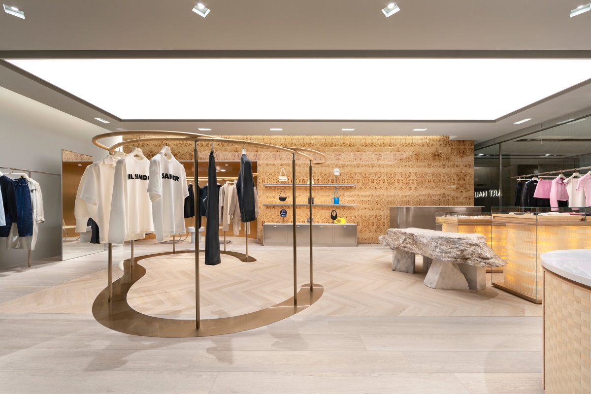 10月時尚品牌新店快遞！瑞典極簡品牌Acne Studio台灣首店、Reebok×港式飲茶聯名快閃等特色店家總整理