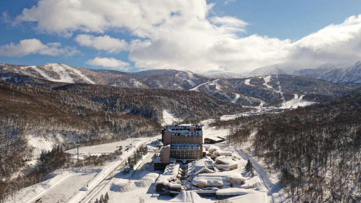 北海道滑雪度假村「Kiroro Grand」登場！絕美空間、滑雪課程搭配雪中溫泉打造療癒住宿體驗