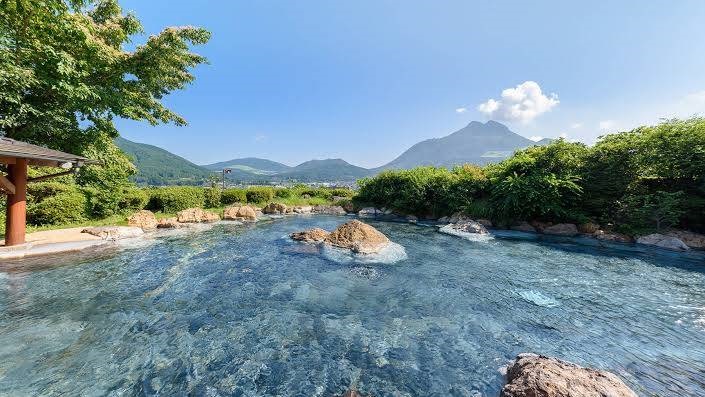 日本九州最美的田園風光！閑靜漫遊由布院田園通、湖畔午茶和露天溫泉