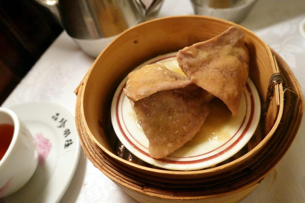 香港陸羽茶室品嘗經典港式早餐 西貢搭船出海體驗橋咀洲與鹽田梓 米其林一樂燒鵝結尾