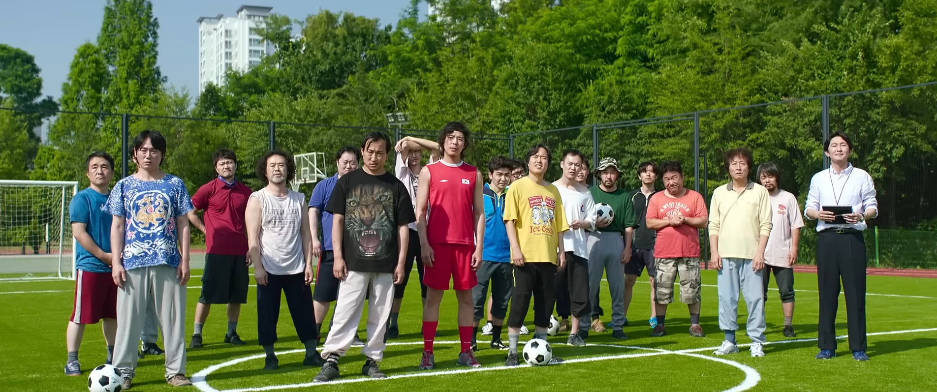 朴敘俊、IU互看不順眼還互比中指？Netflix 韓國電影《DREAMA夢想代表隊》爆笑溫馨交織、7/25上線