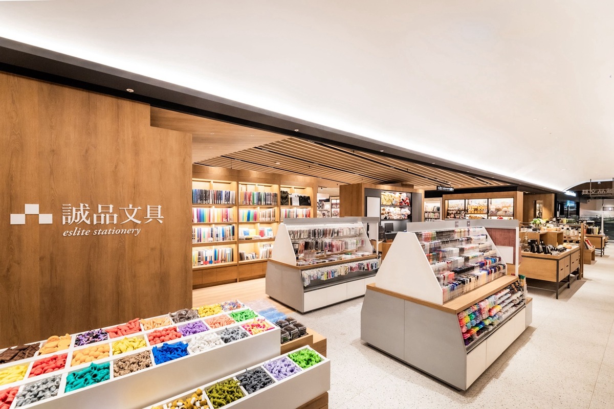 亞洲最大「誠品生活」就在新店裕隆城！6處必拍裝置藝術、4項書店逛店特色總整理