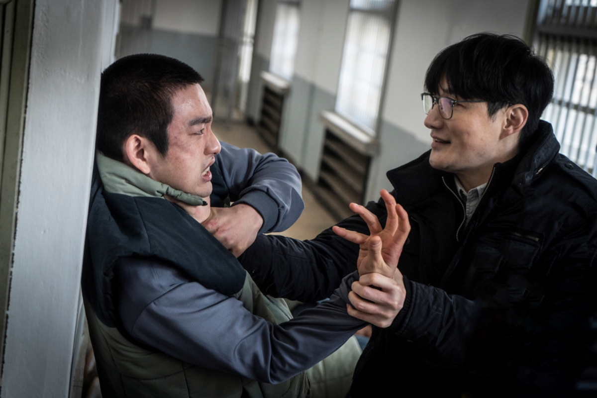 以暴制暴的復仇！《失控正義》看韓國新生代男演員金東輝、朴珍榮、宋健僖與忠武路演員同台飆戲