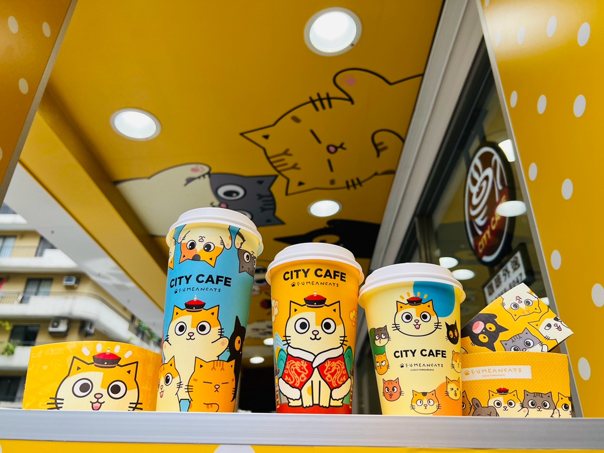 7-11與「黃阿瑪的後宮生活」聯名主題店台北大安區開幕！瑪民5大必拍場景總整理