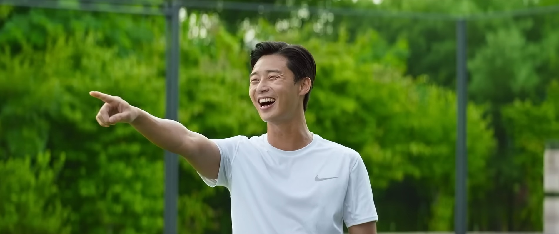 朴敘俊、IU互看不順眼還互比中指？Netflix 韓國電影《DREAMA夢想代表隊》爆笑溫馨交織、7/25上線