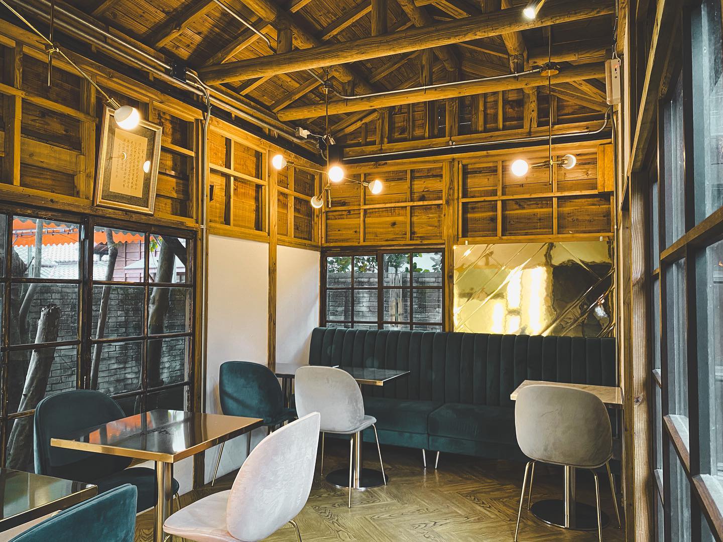 【走讀台北】日式宿舍群中的耀眼伴手禮店：造訪金碧輝煌的「金錦町」