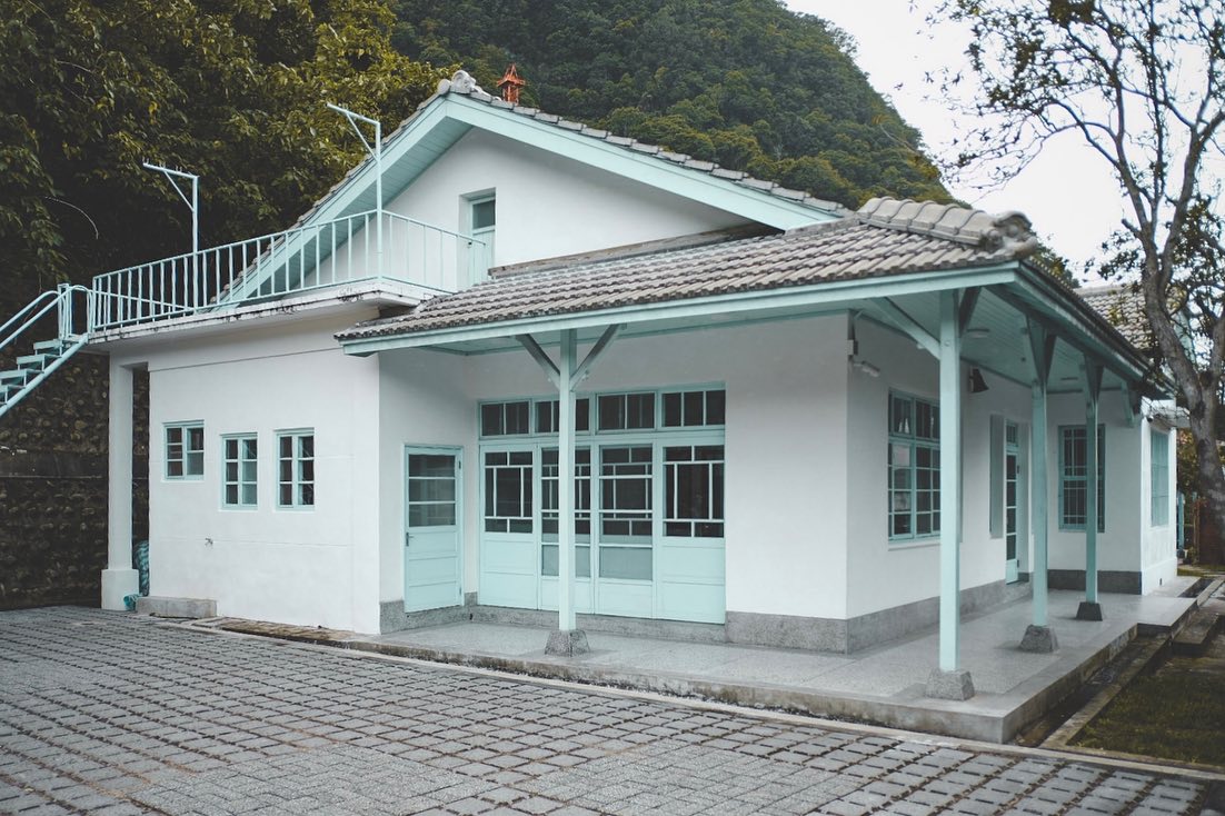 原來台灣也有產石油？循著「2023浪漫台三線藝術季」展覽，到苗栗出礦坑感受礦業歷史現場