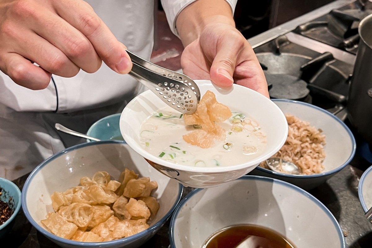 早餐吃什麼？君品蒐羅北中南五家老字號早餐進雲軒，在台北也能吃到高雄武廟雙豪油飯花生粽