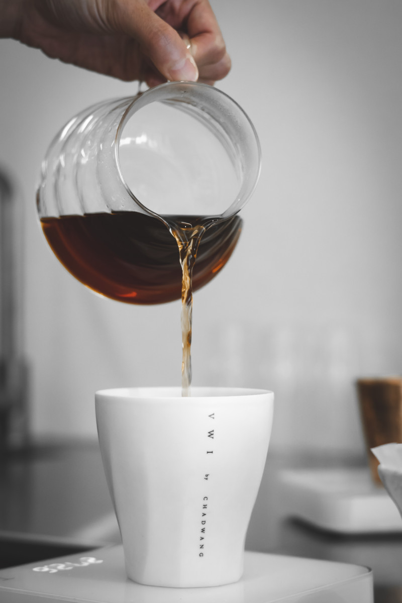 台中最新人氣咖啡廳！王策VWI COFFEE HOUSE插旗兩層樓老宅建築，用新舊融合元素帶來愜意氛圍