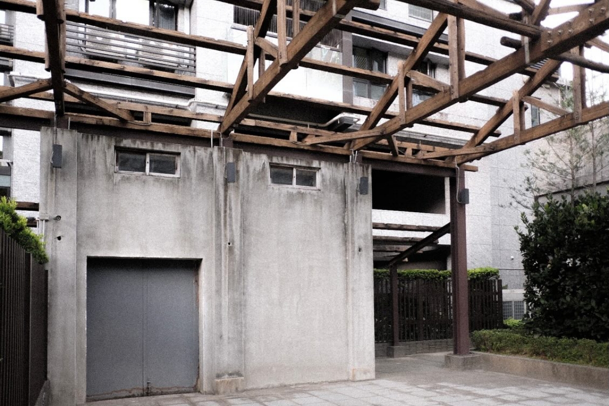 【走讀臺北】隱於高樓中的歷史痕跡：內湖老街中的庄役場會議室
