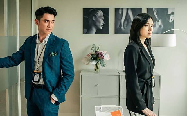 Netflix《她和她的她》飆台灣Top1！許瑋甯創傷解離讓人心疼、吳慷仁壞到骨子裡的詭譎感人神共憤