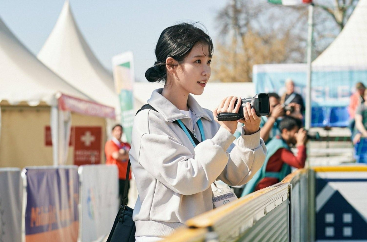 朴敘俊、IU互看不順眼還互比中指？Netflix 韓國電影《DREAMA夢想代表隊》爆笑溫馨交織、7/25上線