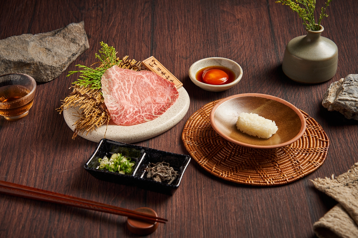 東區「上吉燒肉」強勢推隱藏版老饕菜單！桌邊代烤+少油煙特色，營造日式燒烤質感