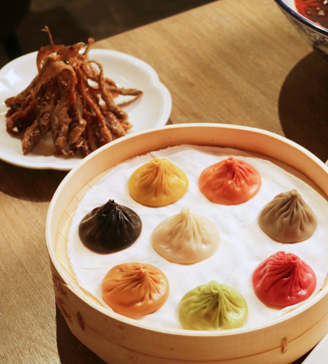 新店裕隆城餐廳推薦！勝政豬排、青春漢堡齊推新菜色，點點心全新「太空風」裝潢必拍照打卡