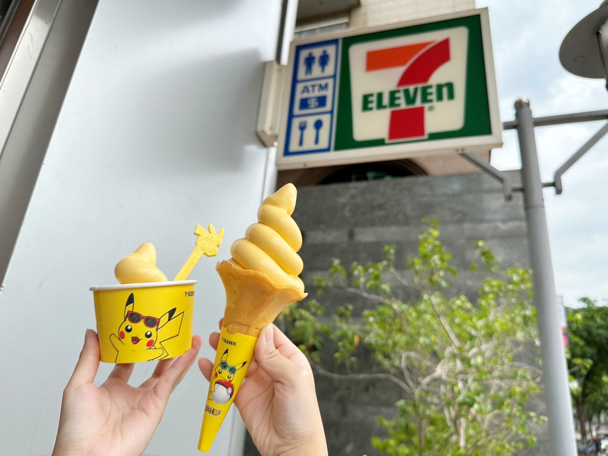 喜歡皮卡丘的粉絲別錯過！7-11攜手寶可夢推出芒果霜淇淋，特製餅乾套與湯匙設計超可愛