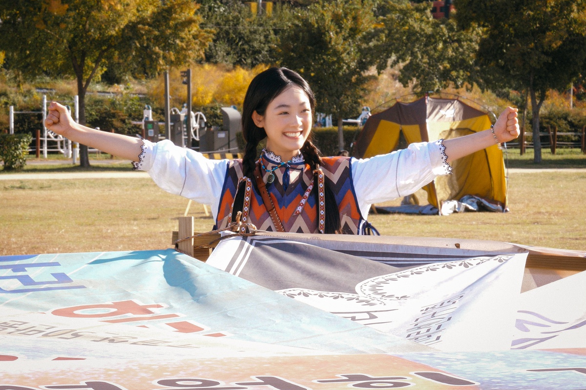 Netflix輕鬆幽默愛情韓劇《大力女子姜南順》on檔ing！狗狗CP朴炯植、朴寶英驚喜客串 / 圖片來源：Neyflix、JTBC