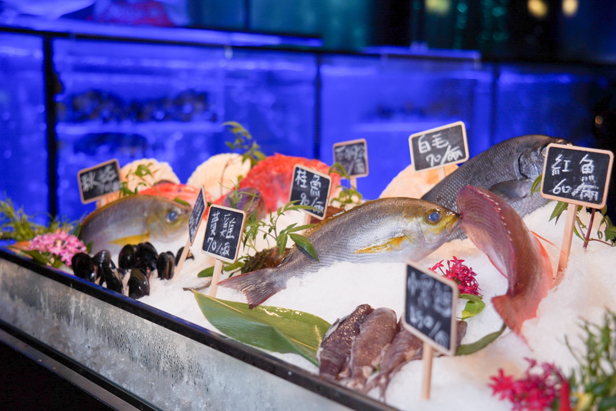 現撈漁獲新鮮送上桌！礁溪寒沐酒店全新海鮮餐廳「岩彩海鮮餐廳」新開幕，澎派海鮮也有單人套餐