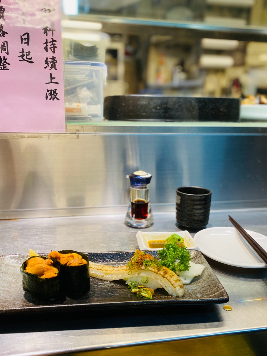 基隆仁愛市場好吃驚！咖哩炒麵、高品質生魚片、手沖咖啡一次打包