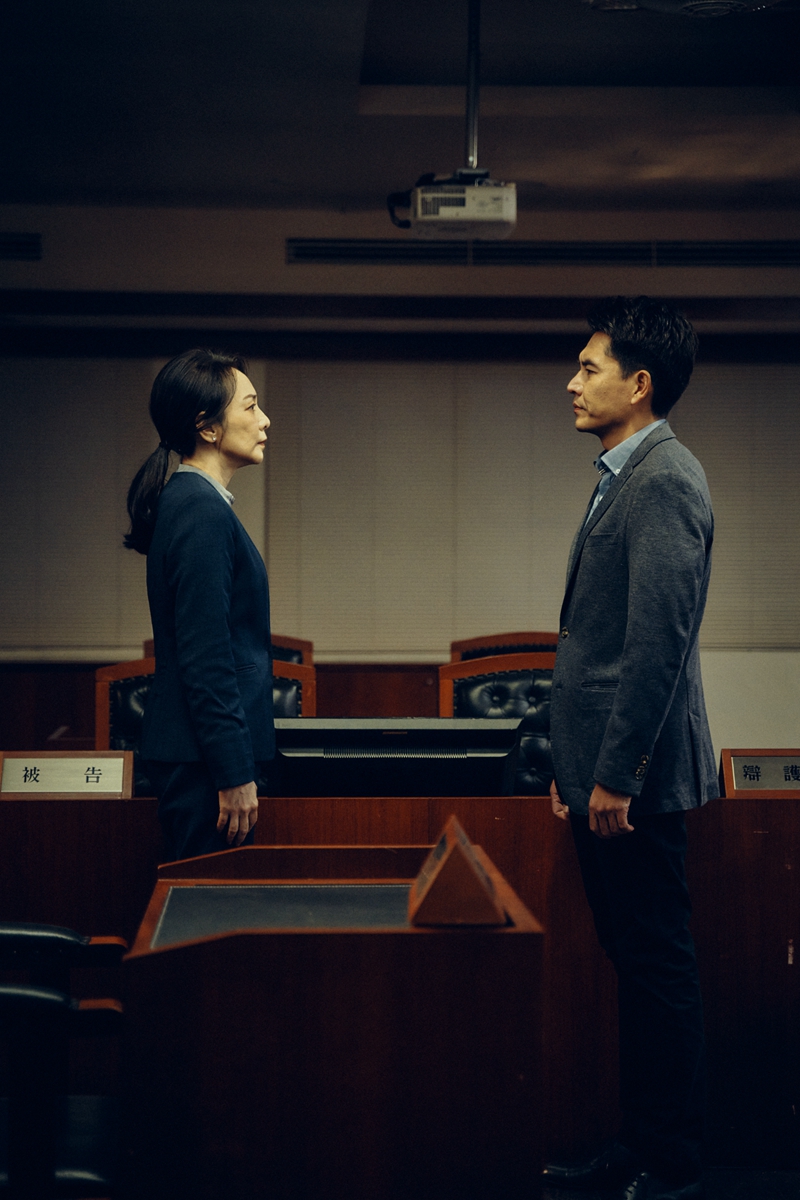 【膝關節影評專欄】Netflix《八尺門的辯護人》，史上最多原地自爆的台劇元素，廢死、移工、原住民樣樣難拍樣樣強