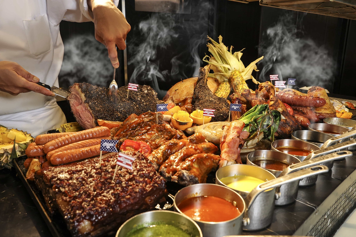 中秋節就是要烤肉！2023懶人必備烤肉組，從飯店、牛排館到costco好市多採買，外加冷凍醬料包輕鬆準備烤肉節