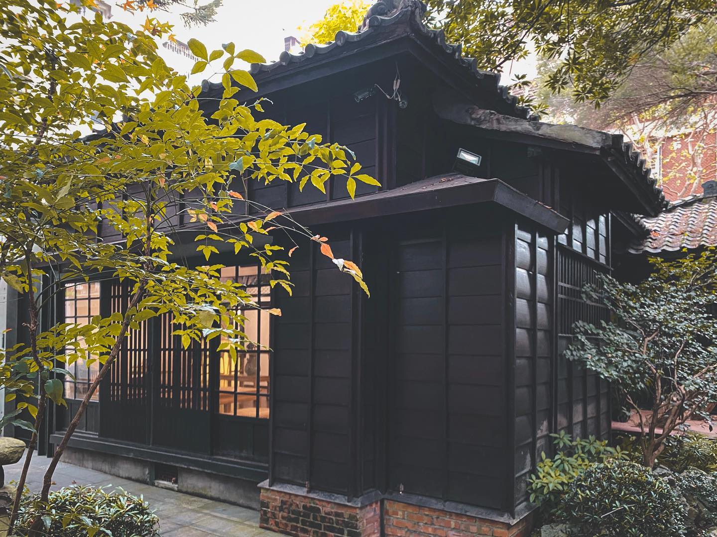 【走讀台北】臨沂街上的時空疊合，一覽中餐日屋與東門市場的風華