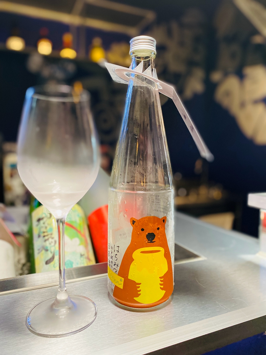 可以站著喝的時髦清酒吧NIHONSHU SAKE SPACE！一週12款清酒任你挑