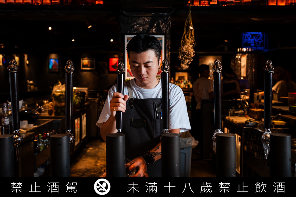 2023白晝之夜來開喝！信義區8間酒吧化身「猛禽酒吧」，透過酒吧巡禮以老鷹、貓頭鷹打造創作酒款