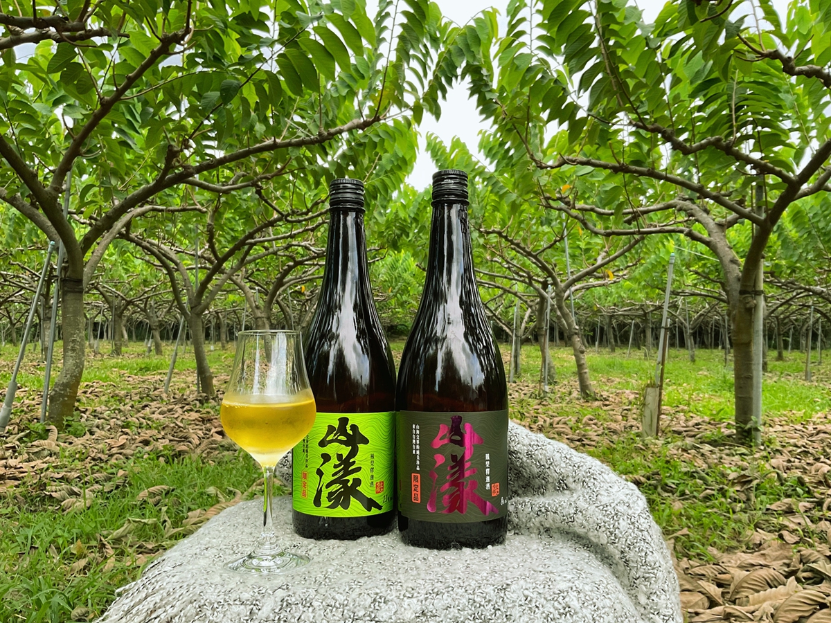 台灣水果94讚！用國產鳳梨釋迦釀成酒，「山漾鳳梨釋迦酒」進軍米其林餐廳與國際