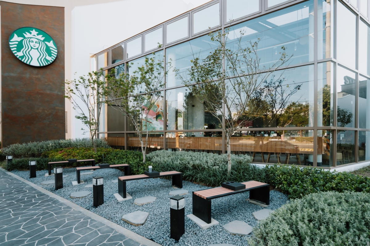 台灣星巴克首間Greener Store在台中沙鹿！同步推出熊杯架爆米花收納組超吸睛