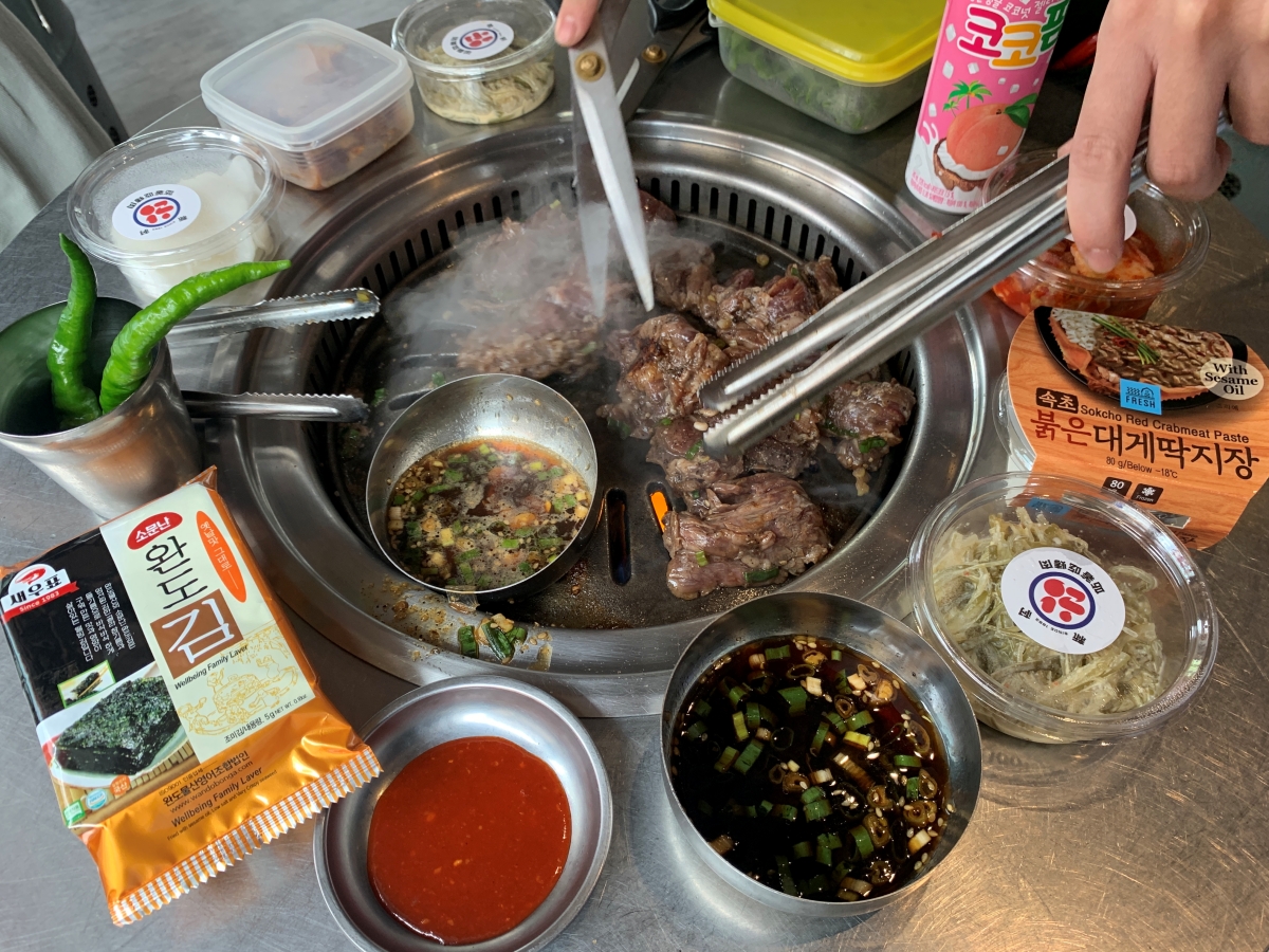 站著吃別有一番風味？台北5間立食餐廳，韓式、日式、小酌通通有！