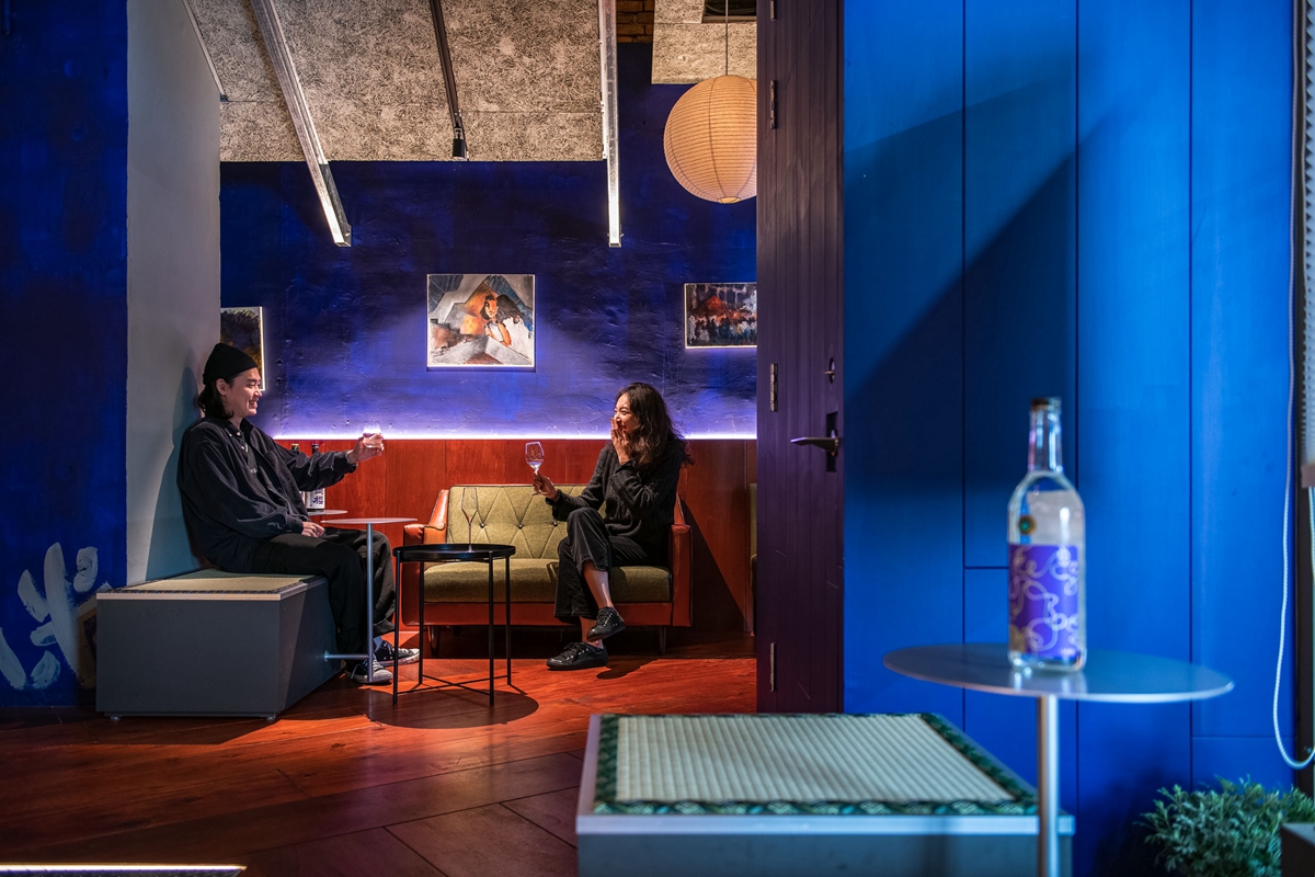 可以站著喝的時髦清酒吧NIHONSHU SAKE SPACE！一週12款清酒任你挑