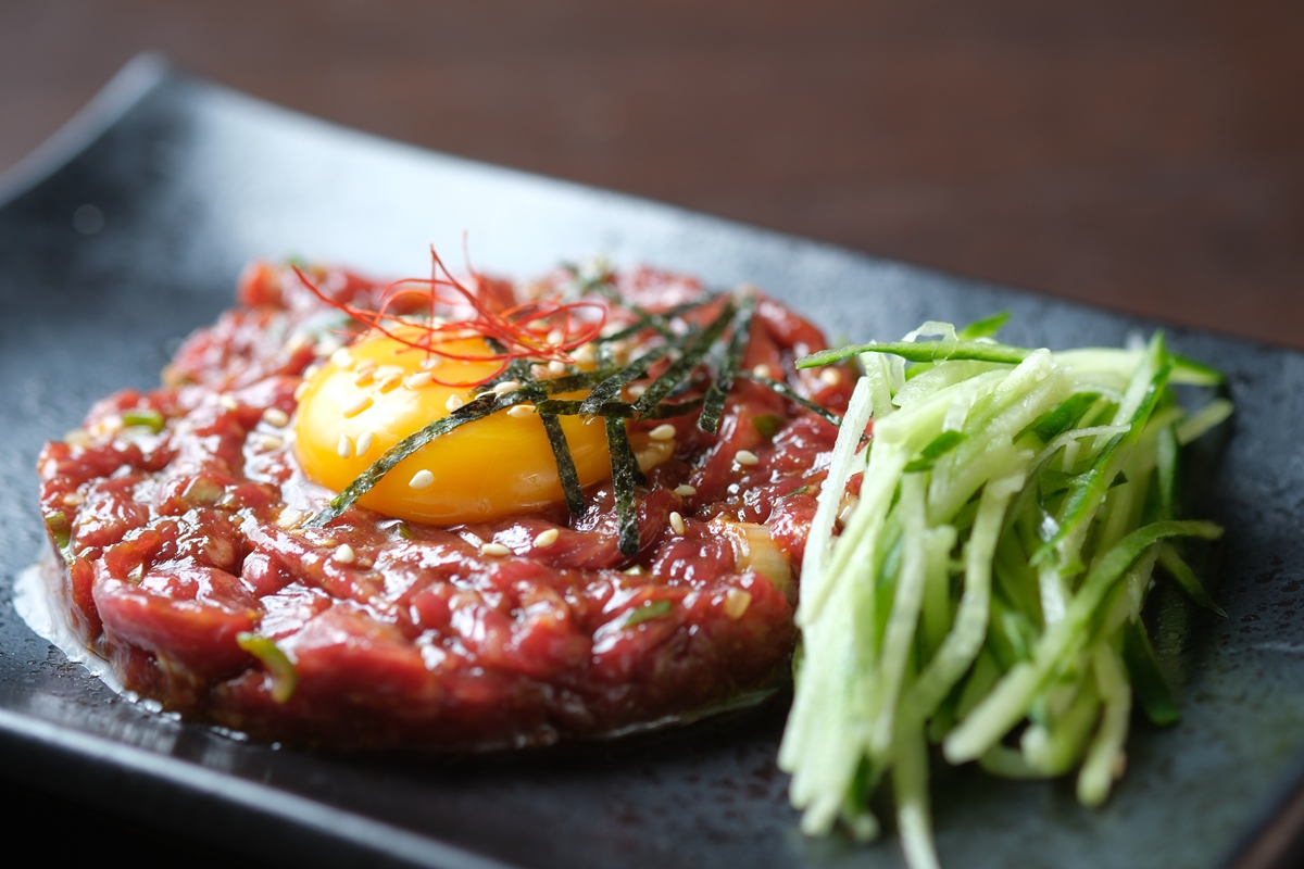 一邊看WBC世界棒球經典賽、一邊吃燒肉！排隊名店「焼肉ショジョYakiniku SHOJO」推期間限定肉盤優惠