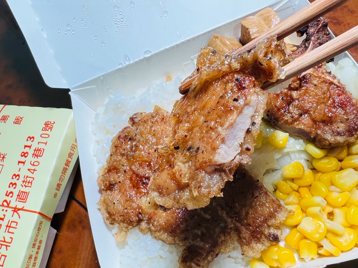 大直美食推薦！菜市場隱藏版什錦麵、北安路老字號豆花店、大直街路邊小吃，平凡又驚奇的美食都在這