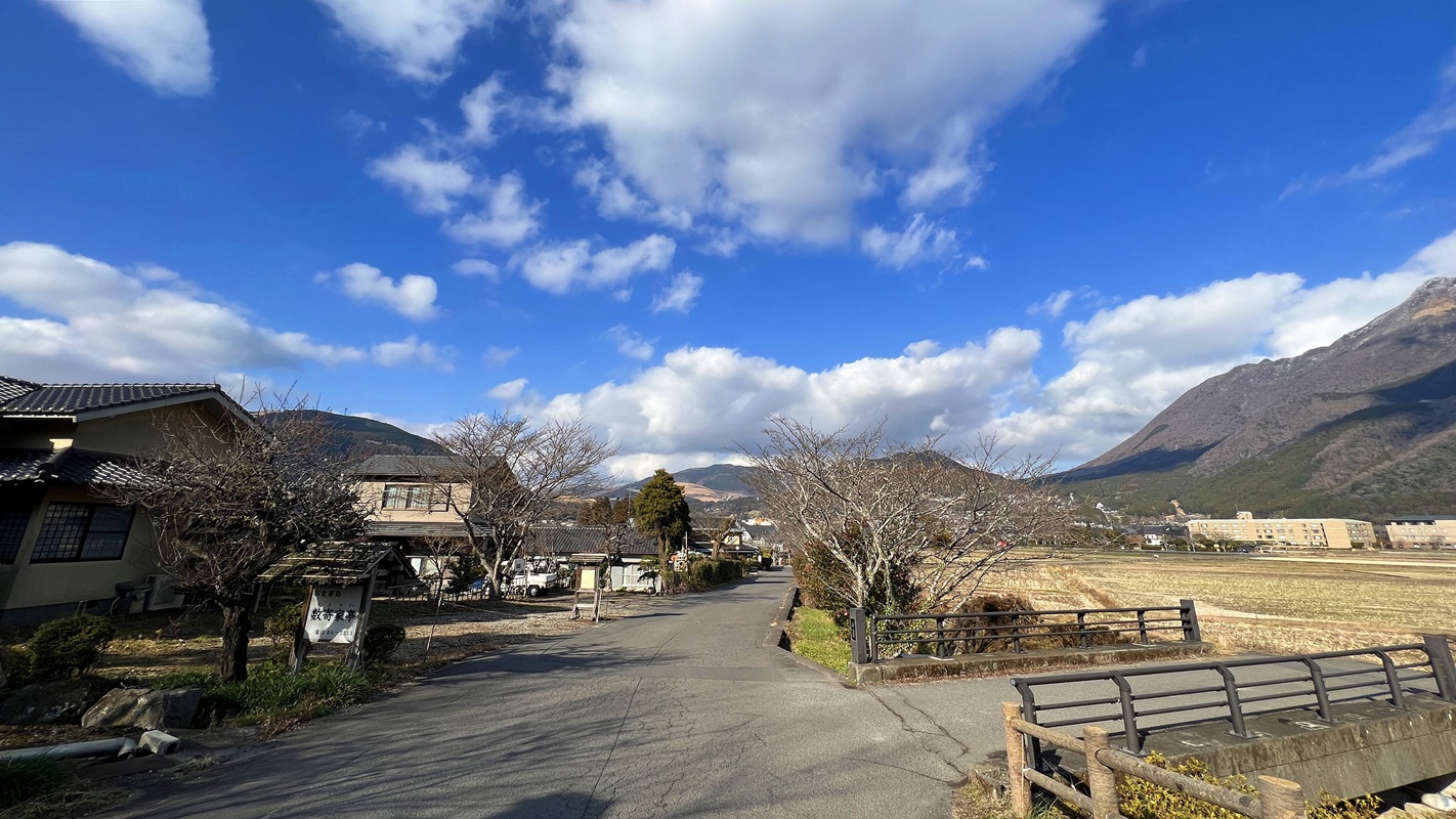 日本九州最美的田園風光！閑靜漫遊由布院田園通、湖畔午茶和露天溫泉